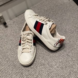 Limited Edition Gucci tiger shoes